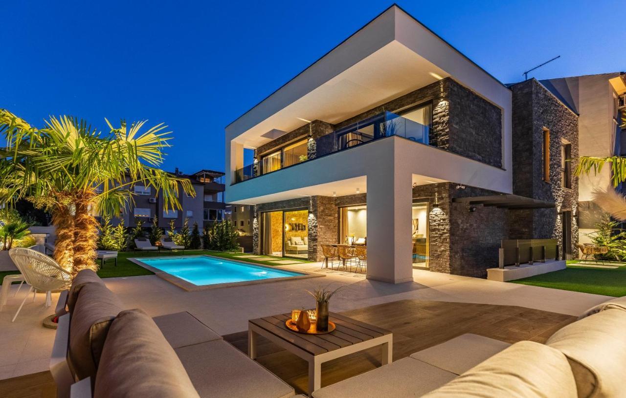 Superb Design Villa Medulin Exterior photo