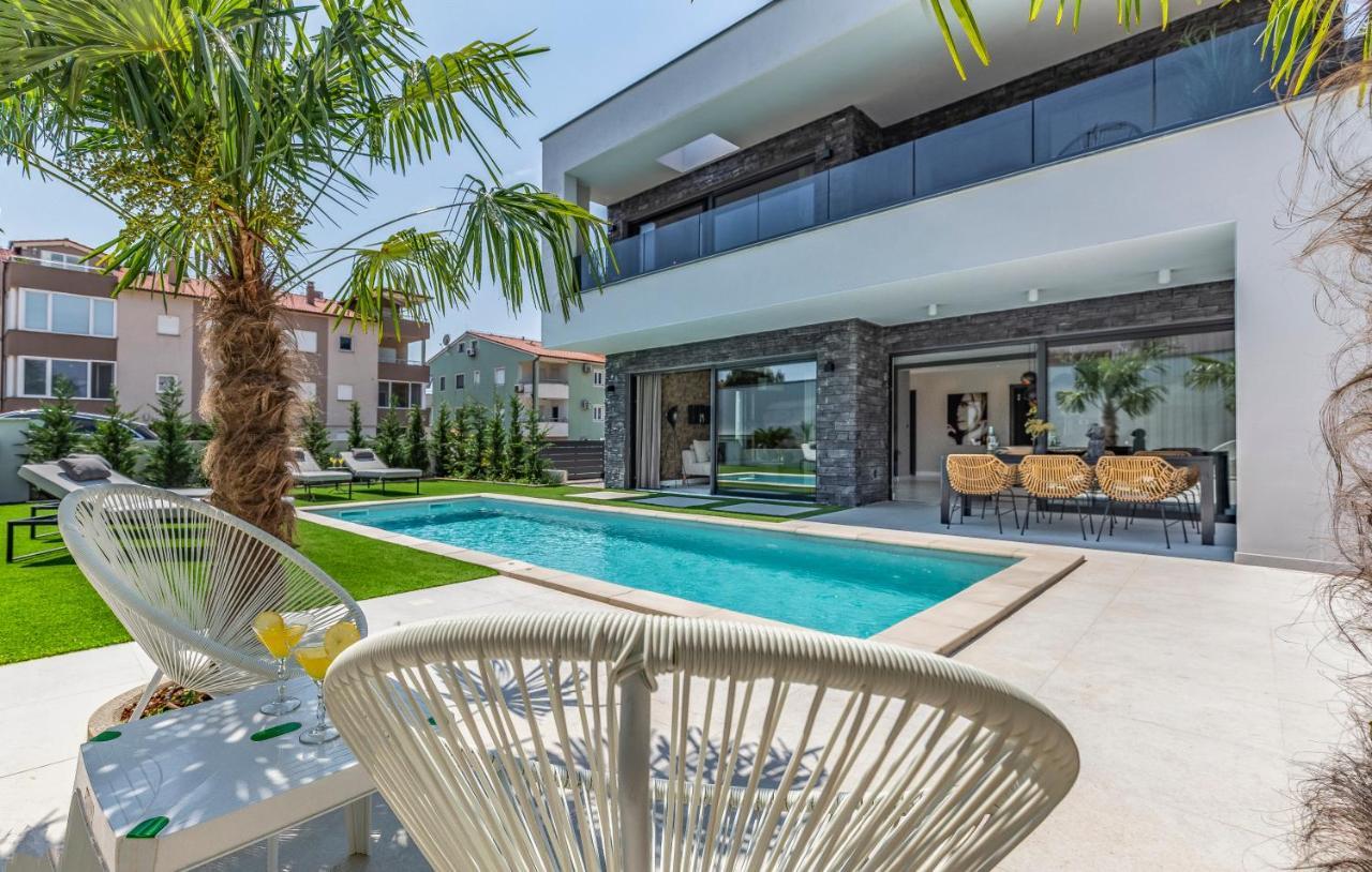 Superb Design Villa Medulin Exterior photo