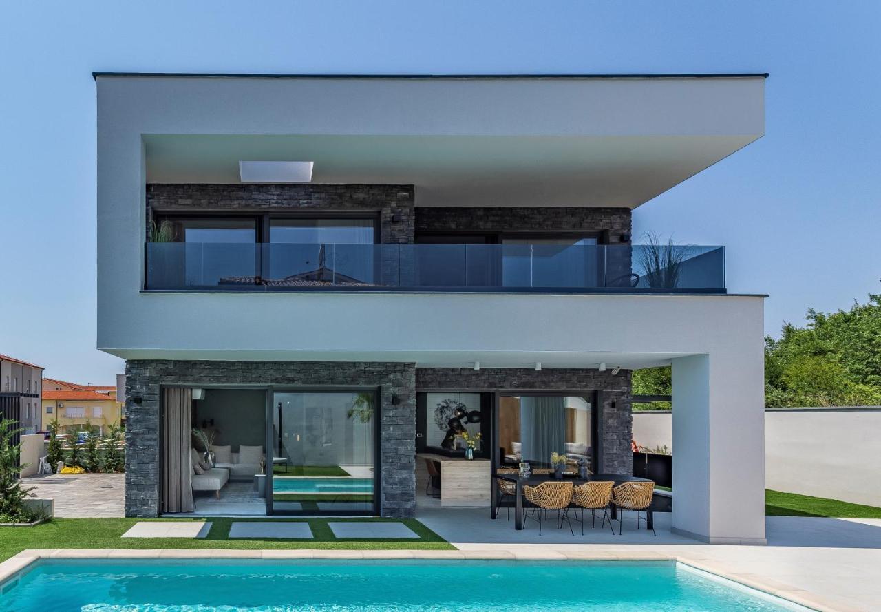 Superb Design Villa Medulin Exterior photo